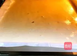 Illustration of how to make raisin cake rolls 17