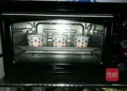 Illustration of how to make small cakes 12