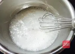 Hot Noodles Chiffon Cake (8 inches) Recipe Illustration 3