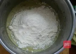 How to make dense bean green tea cake rolls 6