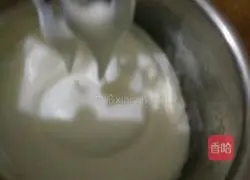 Raisin Cake Roll Recipe Illustration 5