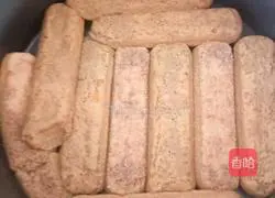 Illustration of how to make eight-inch tiramisu 18