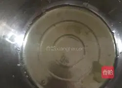 Illustration of how to make 8-inch native egg yogurt chiffon cake 3