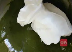 Matcha Chiffon Cake Recipe Illustration 9