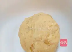 Illustration of how to make spiral egg yolk cake 4