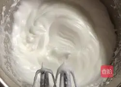 Illustration of how to make 8-inch chiffon cake 11