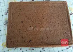 Illustration of how to make cocoa cream layer cake 14