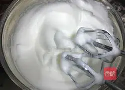 Illustration of how to make chiffon cake 2
