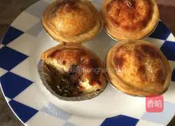 Illustration of how to make honey bean egg tart 6