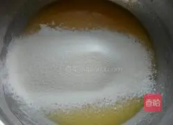 Strawberry Cake Roll Recipe Illustration 3