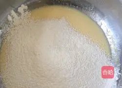 Illustration of how to make meat floss cake rolls 4