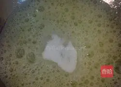 Illustration of how to make chiffon cake 4