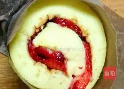 Strawberry Cake Roll Recipe Illustration 12