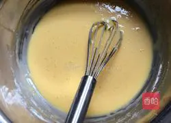 Illustration of how to make meat floss cake rolls 4