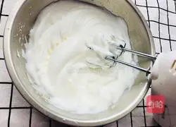 Illustration of how to make original cake roll 3