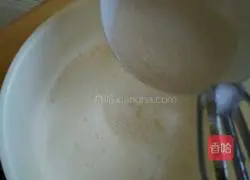 Illustration of how to make chiffon cake 9