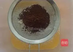 Cocoa Chiffon Cake Recipe Illustration 4