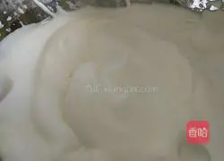 Illustration of how to make chiffon cake 4