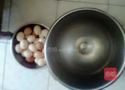 Illustration of how to make chiffon cake 1