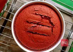 Red Velvet Chiffon Cake Recipe Illustration 12