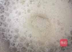 Illustration of how to make polka dot cake rolls 9