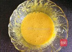 Illustration of how to make meat floss cake rolls 4