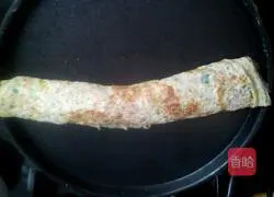 Illustration of how to make bacon and egg pancakes 5