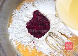 Dragon Fruit Chiffon Cake Recipe Illustration 3