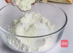 Illustration of how to make milk waffles 2