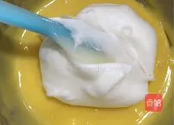 Chiffon Cake Illustration of how to do it 18