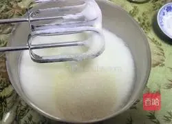 Illustration of how to make 10-inch matcha chiffon cake 5