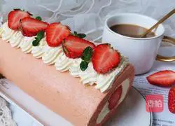 Illustration of how to make zero-sugar and low-calorie strawberry cake rolls 18