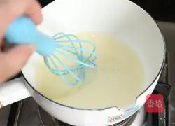 Illustration of how to make flower-shaped cookies 2