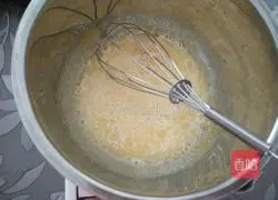 Cocoa Blueberry Cake Roll Recipe Illustration 2