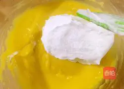 Chiffon Cake (8-inch) Recipe Illustration 16