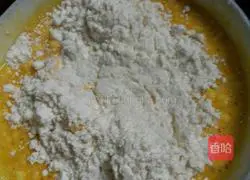 Illustration of how to make cream cake roll 6