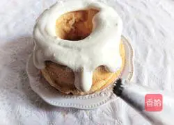 Strawberry Cream Cake Recipe Illustration 15