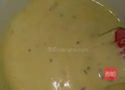 Cranberry Chiffon Cake Illustration of how to do it 12