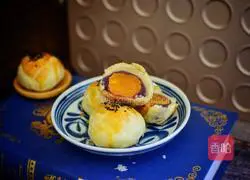 Illustration of how to make egg yolk cake 13