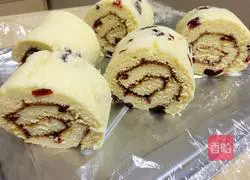 Cranberry Cake Roll Recipe Illustration 6