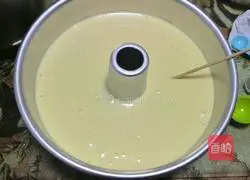 Illustration of how to make 8-inch chiffon cake 13