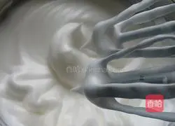 Pumpkin Chiffon Cake Recipe Illustration 6