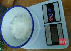 Illustration of how to make chiffon cake 3