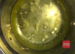 Illustration of how to make chiffon cake 4