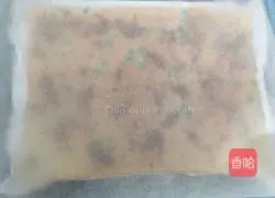 Illustration of how to make chive and meat floss cake rolls 14