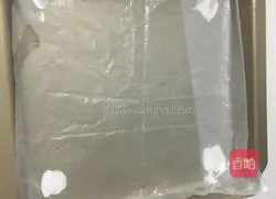 Illustration of how to make colorful marlin candy 5