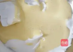 Illustration of how to make chiffon cake 12