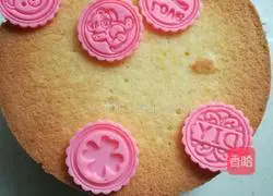 Illustration of how to make eight-inch chiffon cake 17