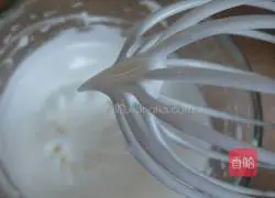 Spinach and honey bean sponge cake recipe 8