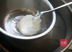 Illustration of how to make eight-inch tiramisu 6